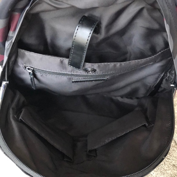 Michael Kors Kent camo backpack - NWT - Picture 3 of 5